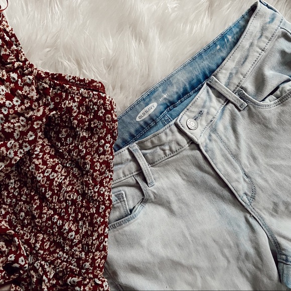 Old Navy Denim - Old navy || NWOT light wash relaxed jeans